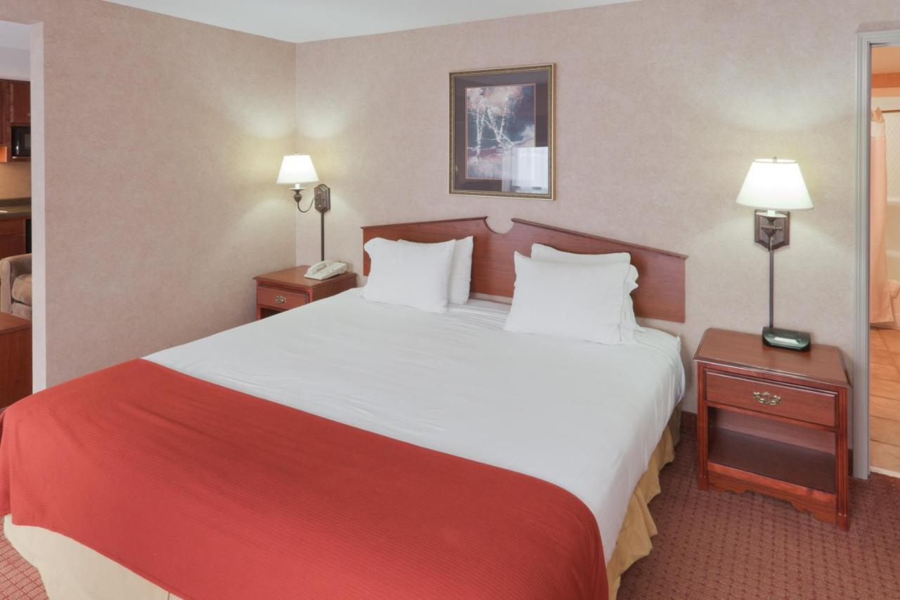 Holiday Inn Express Hotel & Suites Deadwood-Gold Dust Casino, An Ihg Hotel Zimmer foto